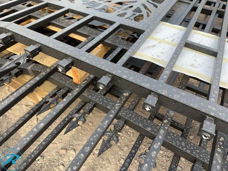 New KJ K0720 20' Bi-Parting Wrought Iron Gate, Deer Center Emblem (Damaged) - Roller Auctions