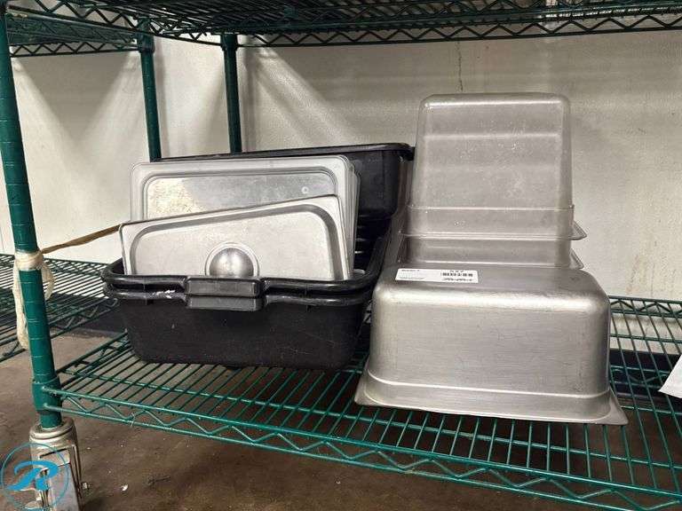 Foodservice Trays, Covers, and Pans