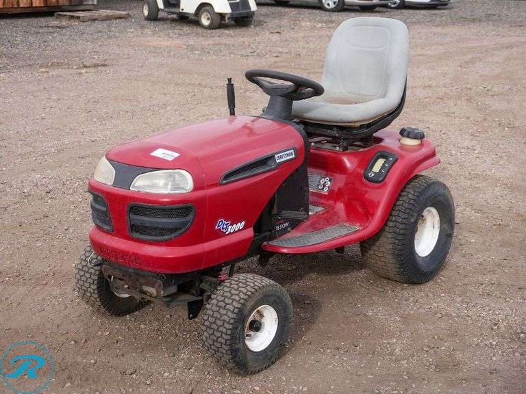 Craftsman  DLT 3000  RWD  Ride-On Mower
