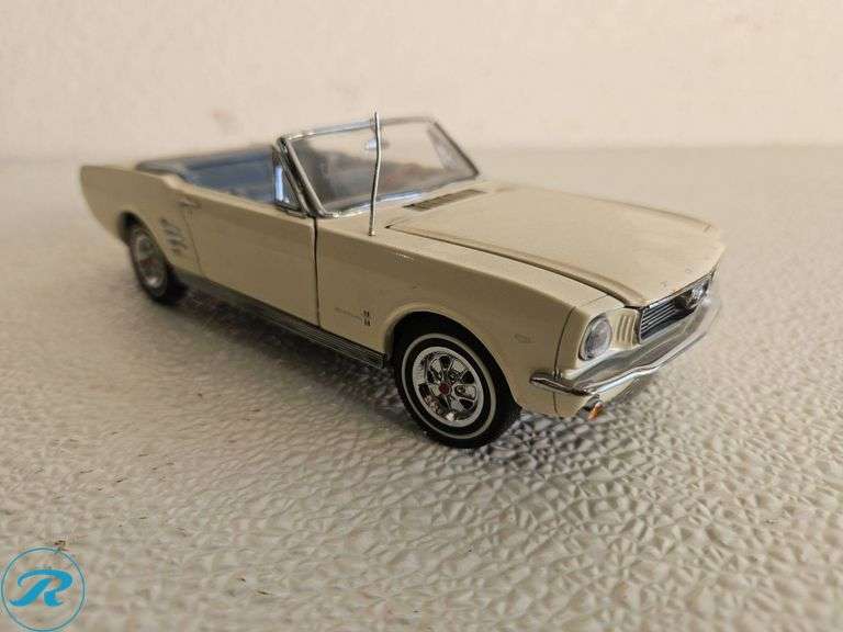 1966 Ford Mustang Convertible Diecast Model Car