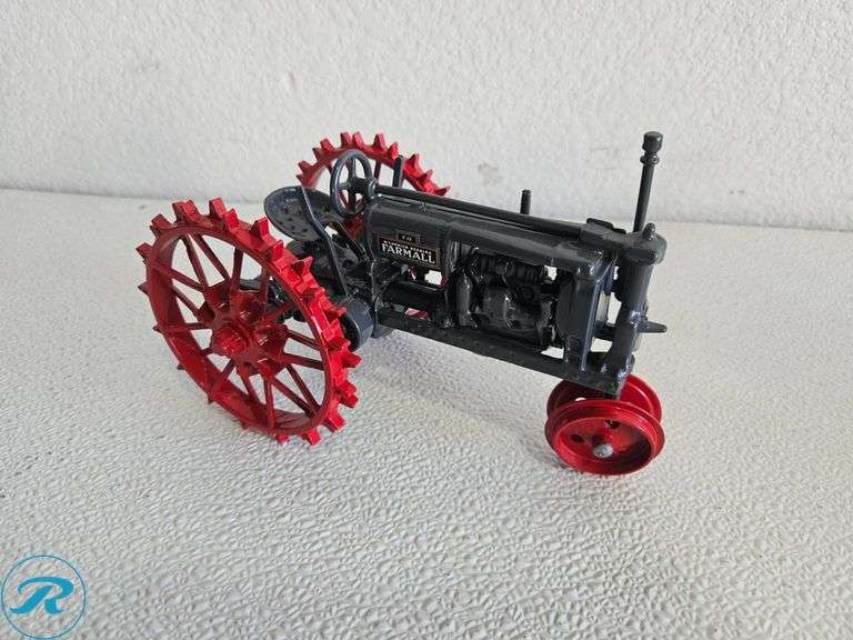 (2) McCormick-Deering Farmall Diecast Model Tractors, Models, F-12 and F-20 - Roller Auctions