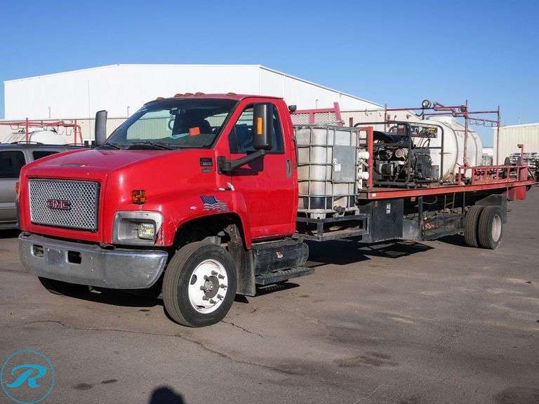 2007 GMC C6500 S/A Flatbed Truck