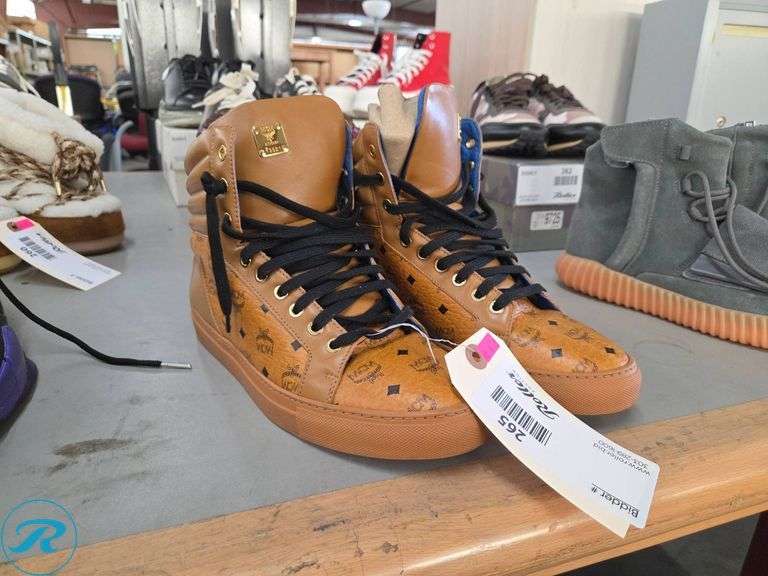 MCM Munich Leather High Top Sneakers With Gold Tone Accents Size 43 MCM Munich Leather High Top Sneakers With Gold Tone Accents Size 43