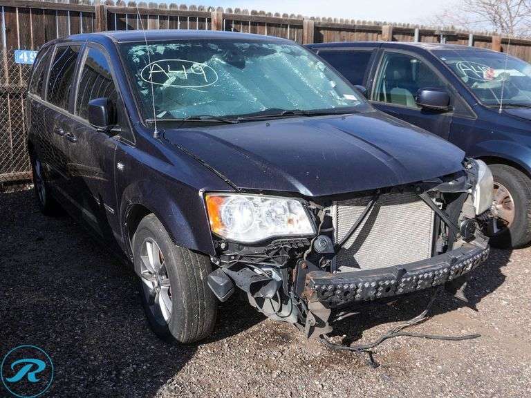 2014  Dodge  Grand Caravan SE  FWD - Roller Auctions