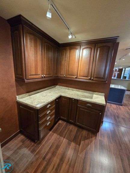 8-Piece Kitchen Cabinet Set, Timberlake Rushmore Cherry with Chocolate Glaze and Laminate Countertop