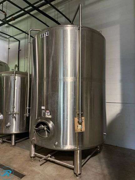 BCast BCD-BBT90BBL,90 BBL Brite Tank - Roller Auctions