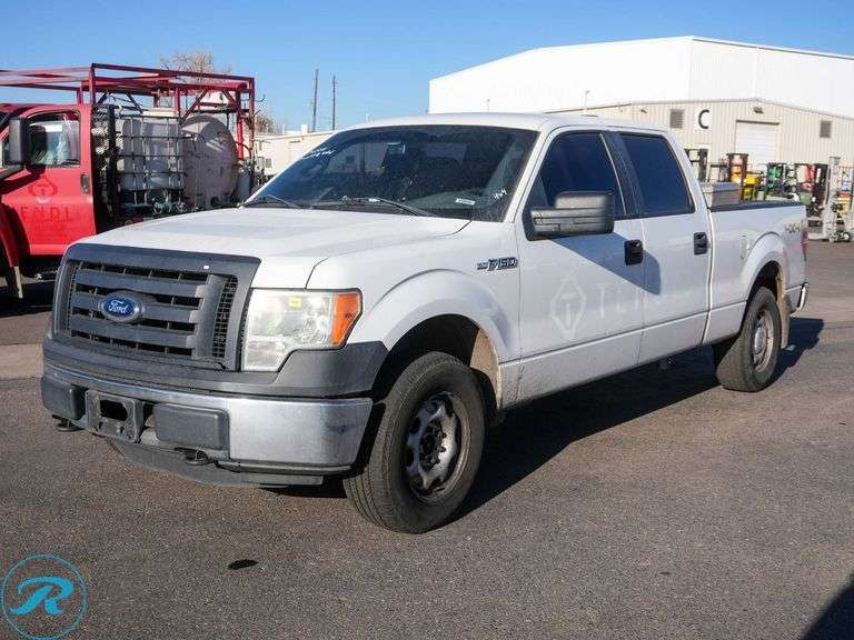 2011 Ford F150 XL 4WD Crew Cab Pickup