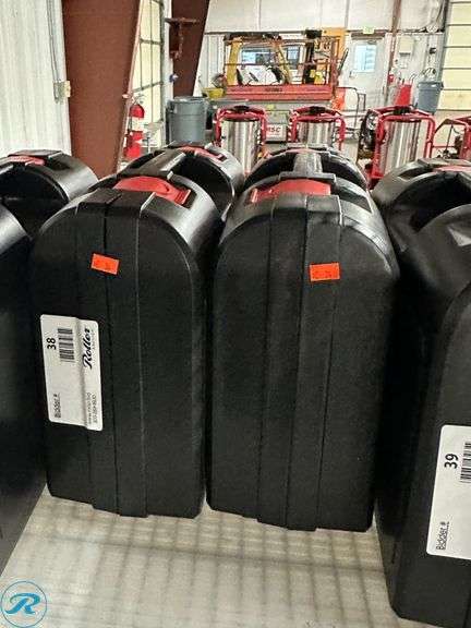 (2) New 800 Amp Extra Heavy Duty Booster Cables - Roller Auctions