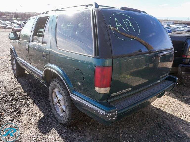 1997  Chevrolet  Blazer   4WD - Roller Auctions