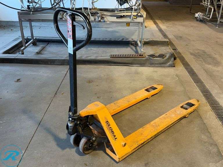Manual Pallet Jack