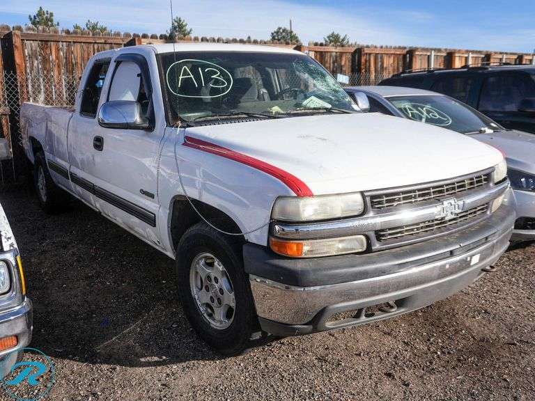 2000  Chevrolet  Silverado 1500 LT  4WD - Roller Auctions