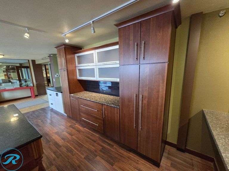 9-Piece Kitchen Cabinet Set, Decora Marquis Solid Slab Cherry Doorstyle, Soft-Close Doors and Drawers with Granite Countertop - Roller Auctions