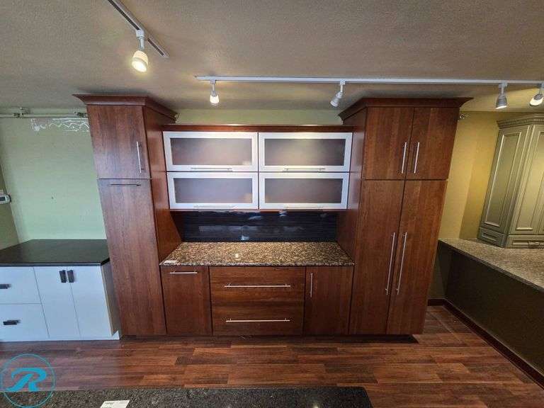 9-Piece Kitchen Cabinet Set, Decora Marquis Solid Slab Cherry Doorstyle, Soft-Close Doors and Drawers with Granite Countertop - Roller Auctions