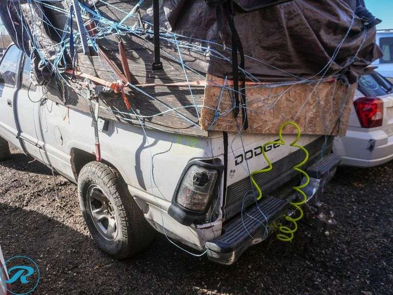 2001  Dodge  Ram 1500 Laramie   4WD - Roller Auctions