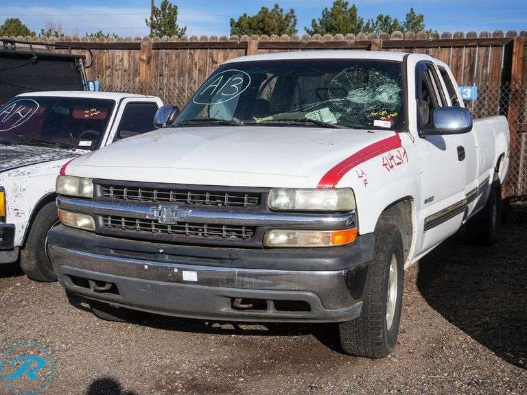 2000  Chevrolet  Silverado 1500 LT  4WD