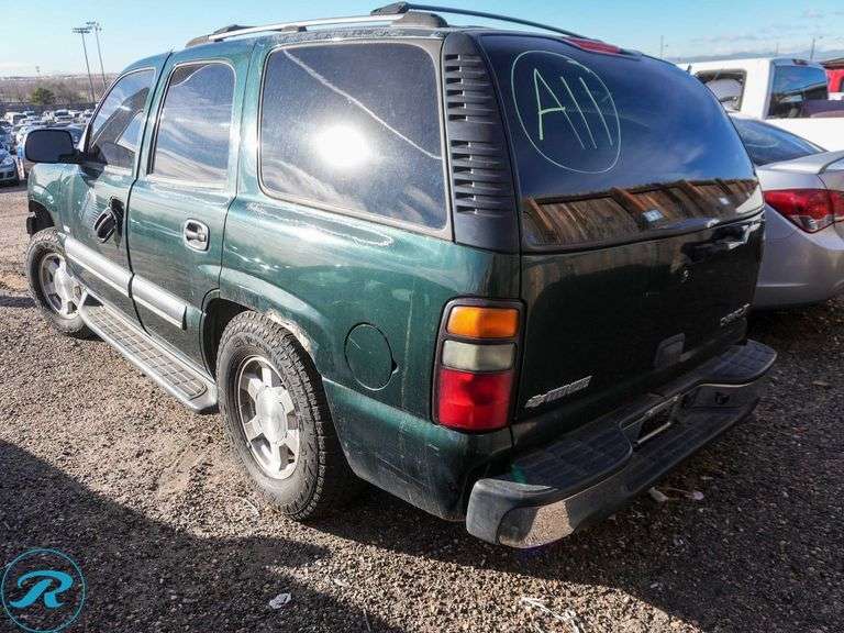 2004  Chevrolet  Tahoe LS  4WD - Roller Auctions