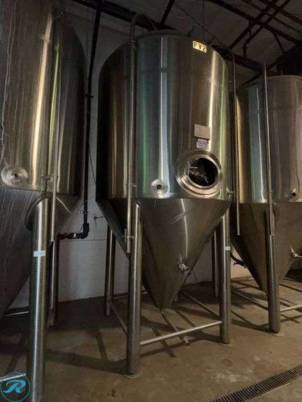 Pacific Brewery Systems Inc. 60 BBL Jacketed Fermentation Tank