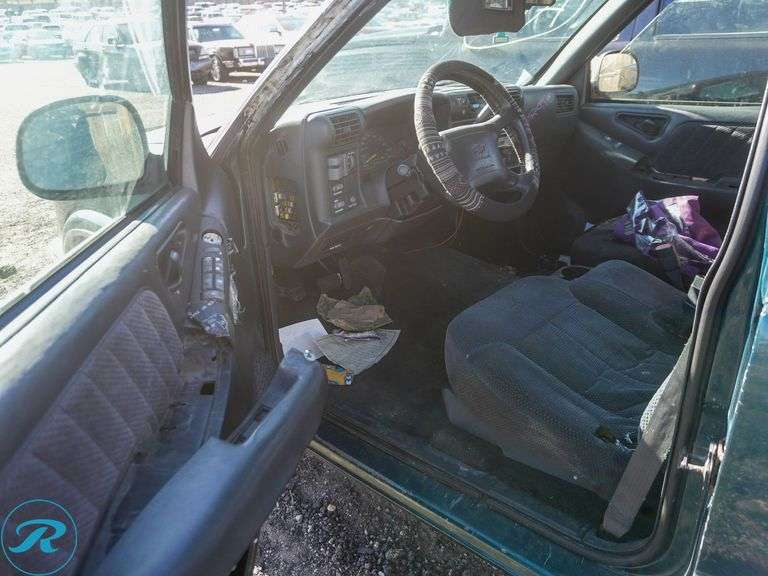 1997  Chevrolet  Blazer   4WD - Roller Auctions