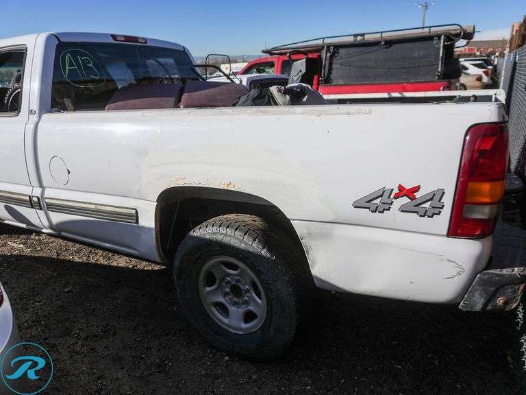 2000  Chevrolet  Silverado 1500 LT  4WD - Roller Auctions