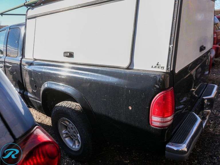 2000  Dodge  Dakota   4WD - Roller Auctions