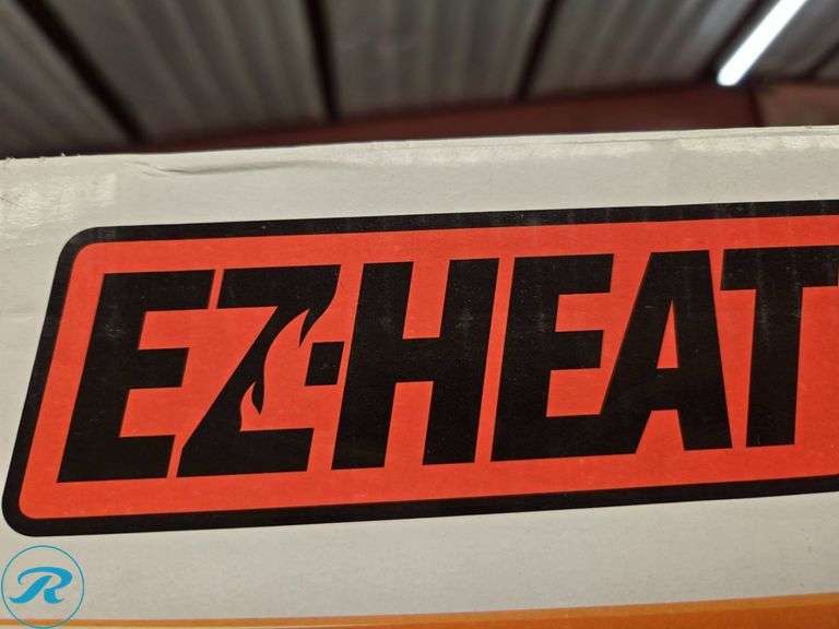 EZ-HEAT 1500W Electric Baseboard Heater and Radiant Heater - Roller Auctions