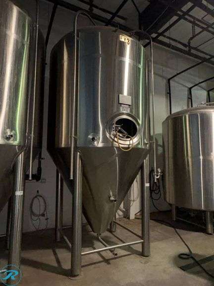 Pacific Brewery Systems Inc. 60 BBL Jacketed Fermentation Tank