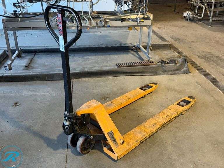 Manual Pallet Jack
