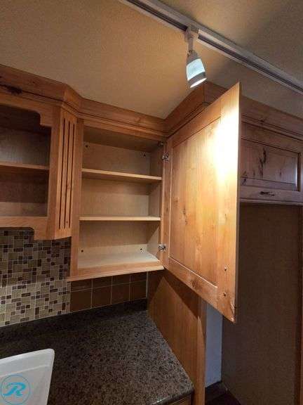 14-Piece Kitchen Cabinet Set, Woodland Prescott Rustic Alder Natural with Chocolate Glaze, Soft-Close Doors and Drawers with Laminate Countertop - Roller Auctions