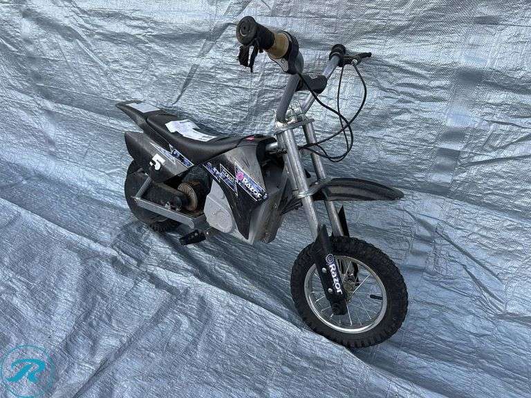 Razor ZR350 Electric Dirt Bike - Roller Auctions
