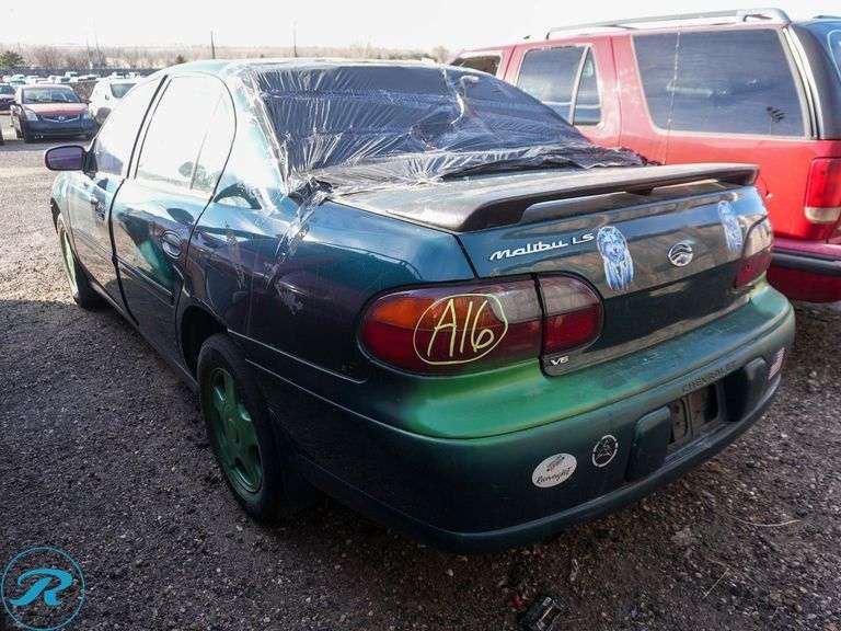 2001  Chevrolet  Malibu LS  FWD - Roller Auctions