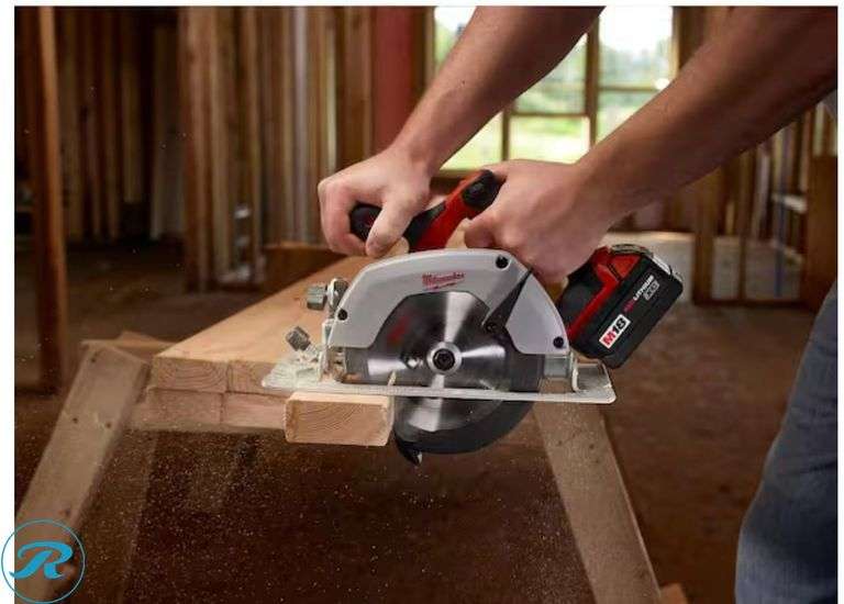 Milwaukee M18 18V Lithium-Ion Cordless 6-1/2 in. Circular Saw (Tool-Only) - New/Not in Retail Packaging - Roller Auctions