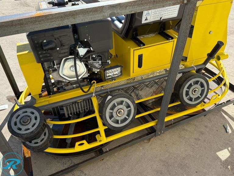 New  SDLOOL  80R2813  Ride-On Concrete Power Trowel - Roller Auctions