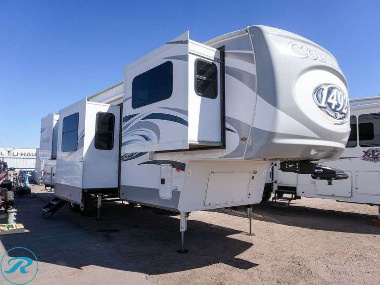 2021  Forest River  CMF389FL Palomino Columbus 1942  T/A  5th Wheel Camper - Roller Auctions