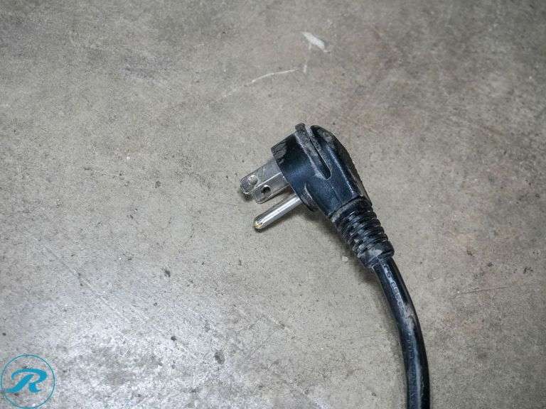 Danby DARO55D2BSSPRO Outdoor Refrigerator - Roller Auctions