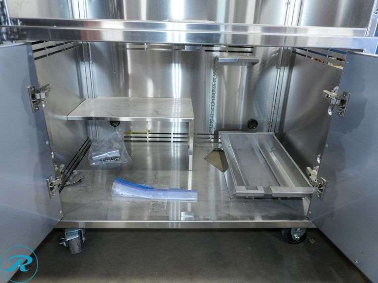 2 Door Grill Enclosure, On Casters, 20.5" X 32" - Roller Auctions