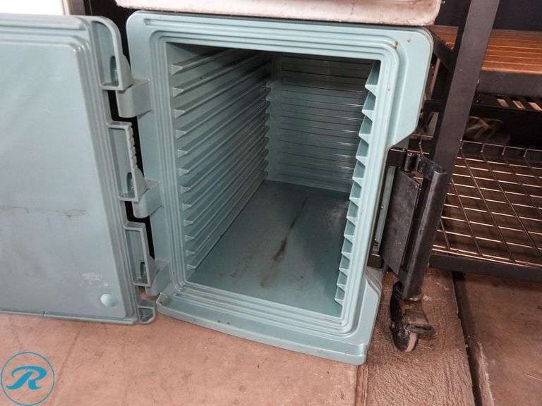Cambro Insulated Food Holder - Roller Auctions