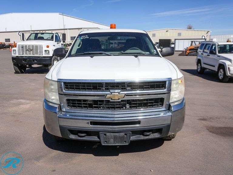 2007  Chevrolet  Silverado   2500 HD  4WD Super Cab  Pickup - Roller Auctions