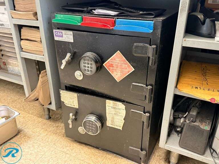 CSS Digital Double Door Safe Box Deposit Box With Combination, 30