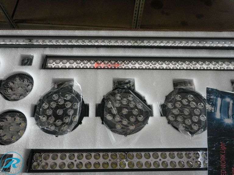 New JCT 16-Piece LED Work Light Set - Roller Auctions