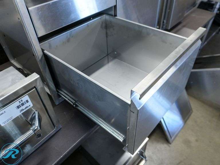 Built In Cabinet Component, 19" X 34.5" X 20" Outside Dimensions 20.75" X 36" - Roller Auctions