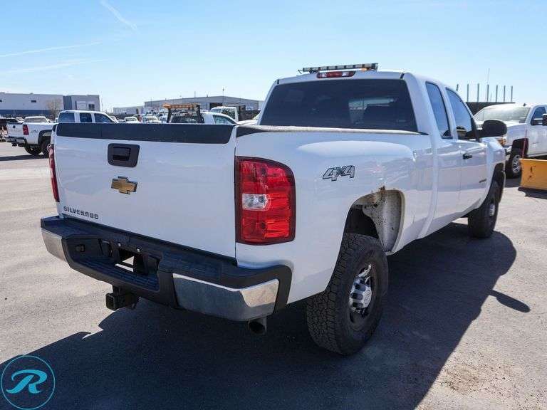 2007  Chevrolet  Silverado   2500 HD  4WD Super Cab  Pickup - Roller Auctions
