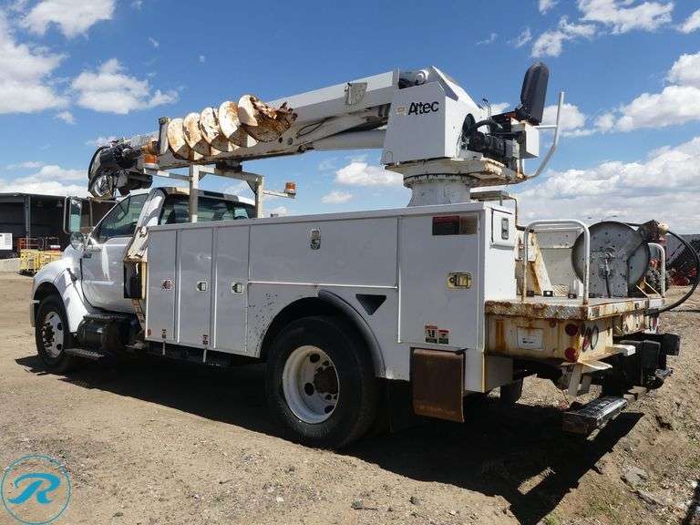 2012 Ford F750 Super Duty RWD Digger Derrick Truck - Roller Auctions