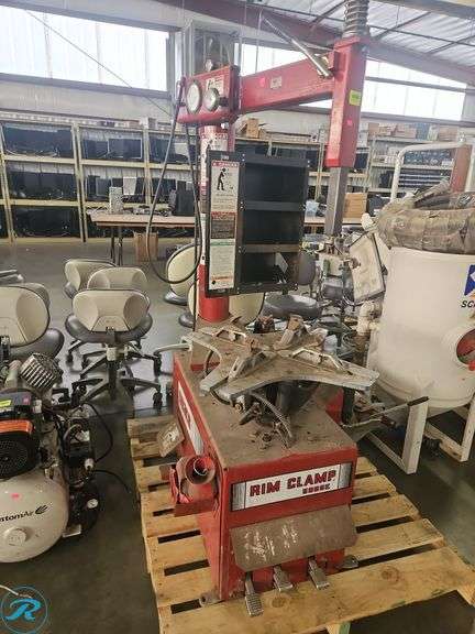 Coats 5065e Rim Clamp Tire Changer - Roller Auctions