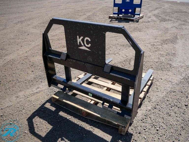New Kit Containers Fork Attachment to Fit Skid Steer Loader, 42" Forks - Roller Auctions