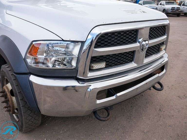2015 Ram 5500 Heavy Duty 4WD Bucket Truck - Roller Auctions