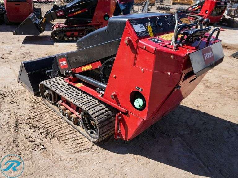2022  Toro  22324 TX-525  Mini Crawler Skid Steer Loader - Roller Auctions