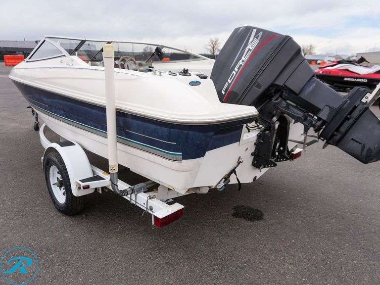 Bayliner Capri 1700LS Boat, Mercury 120 Force, 6-Person Open Bow, 17' Long, Bikini Top, Ski Storage, S/N: USHC33CVA797, Reg #: CL2741FM - Roller Auctions