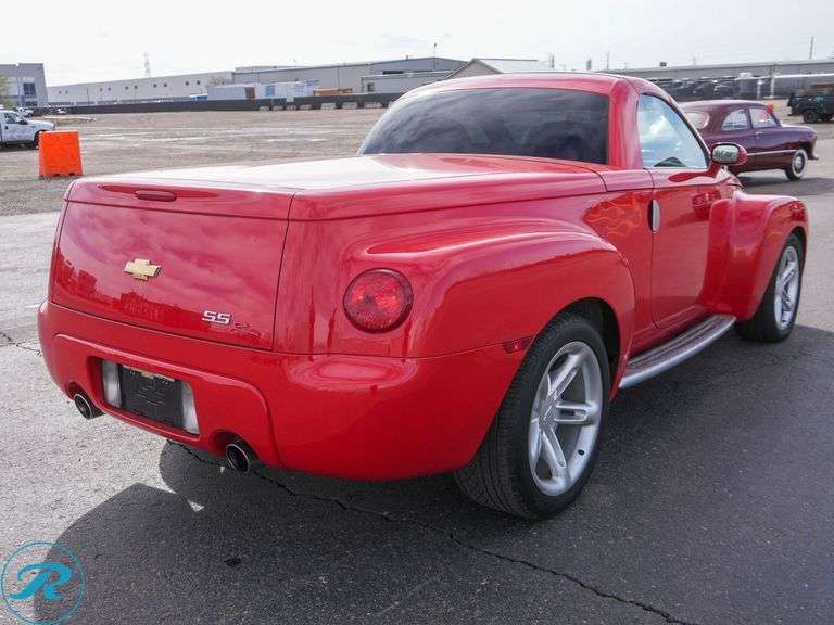 2003  Chevrolet  SSR  RWD  Pickup - Roller Auctions