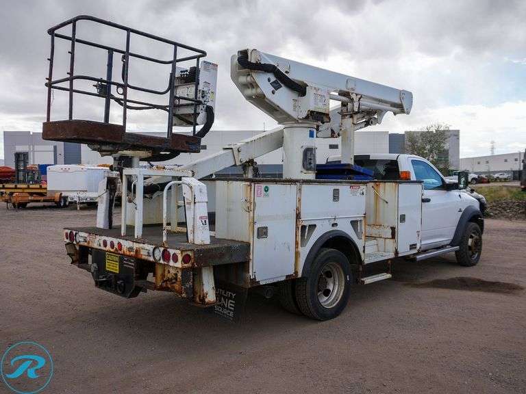 2015 Ram 5500 Heavy Duty 4WD Bucket Truck - Roller Auctions