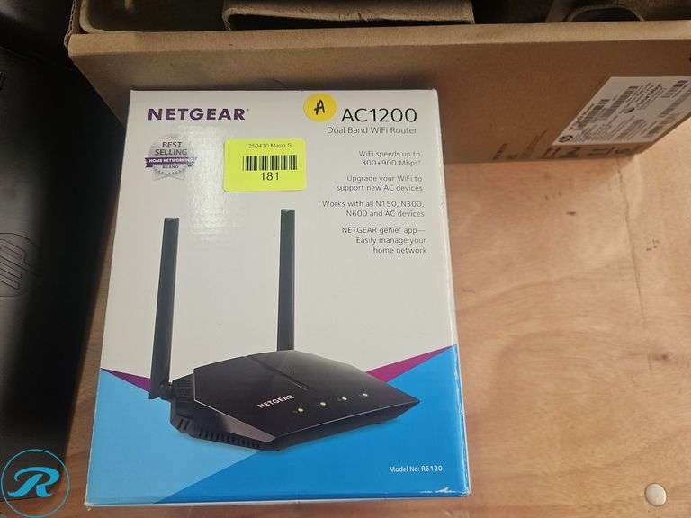 Netgear AC1200 Router, HP E24 G5 Monitor, (6) HP Ultraslim Docking ...